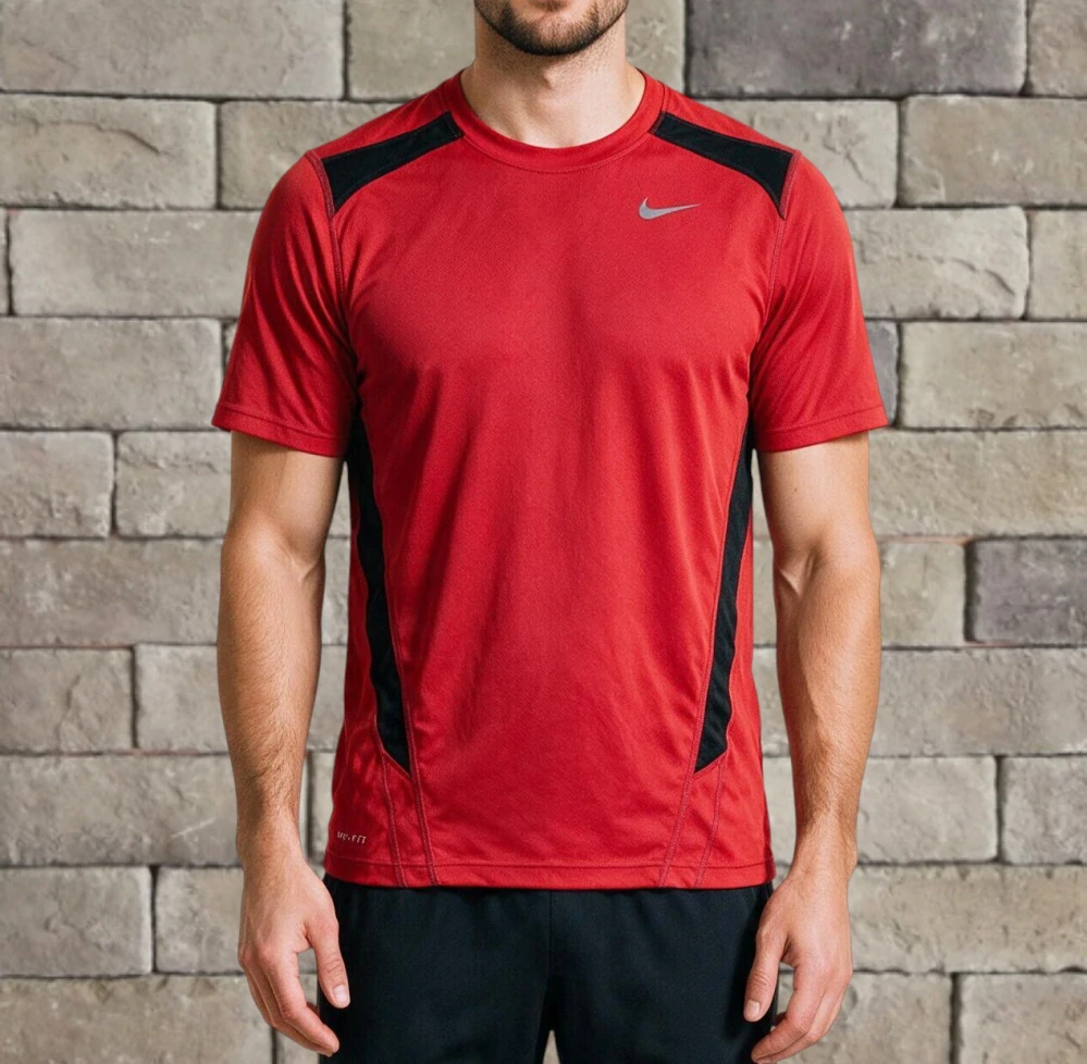 Sportovní triko Nike vel M-L